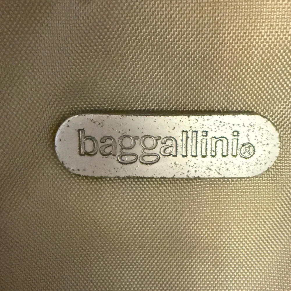 Baggallini MM Metro Backpack Black Bag